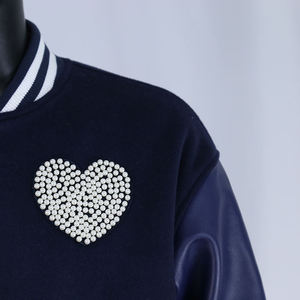 Veste de sport pour homme bleu marine avec perles en forme de cœur sur le devant, coupe classique, best-seller des vestes d'hiver - Product Image 5