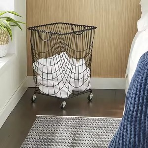 Panier à linge rectangulaire en fil d'acier inoxydable, chariot de rangement métallique sur roulettes avec poignée en bois - Product Image 6