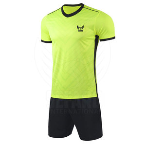 ชุดฟุตบอลที่สวมใส่สบาย ระบายอากาศได้ดี เหมาะสำหรับใช้งานกลางแจ้ง ผลิตจากโรงงาน - Product Image 3