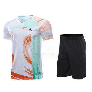 Ensemble d'uniformes de football en gros, tailles et couleurs personnalisables, logos et numéros personnalisés pour clubs et écoles - Product Image 2