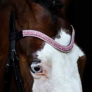 Bandeau de tête pour cheval en cuir noir à 5 rangées de cristaux roses et blancs de qualité supérieure, forme vague, pour bride anglaise - Product Image 2