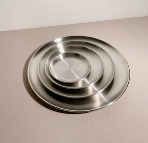 Assiette de service en métal argenté pour la restauration et l'hôtellerie, vaisselle moderne résistante au lave-vaisselle pour la maison et la cuisine, best-seller - Product Image 4