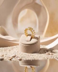 Anillo de Compromiso Personalizado con Diamante Cultivado en Laboratorio, Corte Esmeralda Brillante, para Mujer, Certificado IGI, Disponible en Oro Amarillo, Blanco y Rosa - Product Image 4