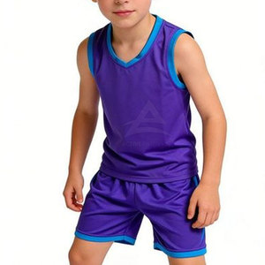Ensemble de vêtements de sport pour enfants, tissu respirant de qualité supérieure, design personnalisé, coupe confortable, pour l'entraînement et les matchs - Product Image 3