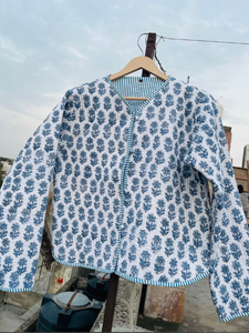Wholesale and Manufacture Indian Handmade <b>Quilted</b> Cotton Jacket Vintage Cotton Kantha Jacket Reversible Raw Edge Free Edge - Product Image 2