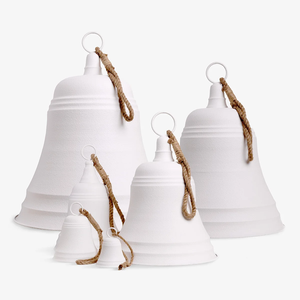 Juego de 6 Campanas Metálicas Extra Grandes Blancas, Campanas de Metal para Decoración Navideña, Campana Gigante para Trineo, Campana para Exteriores - Product Image 1