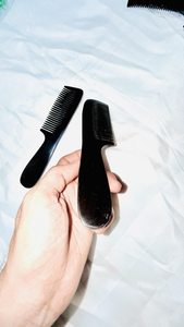Peine para el Cabello Hecho a Mano, Ecológico, 100% de Calidad Premium, Hecho con Cuerno de Búfalo Natural, Producto Artesanal 100% Natural - Product Image 2