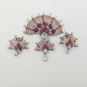 Conjunto de Pendientes y Colgante de Piedras Preciosas de Rubí y Esmeralda, Joyería Nupcial India Bohemia de Bollywood, Chapado en Oro - Product Image 1