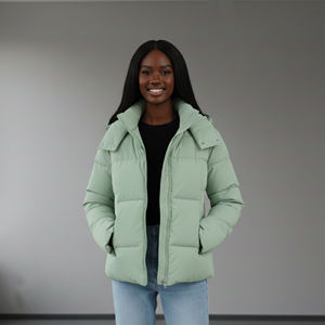 Chaqueta Acolchada de Camuflaje con Logotipo Bordado Personalizado al por Mayor, de Algodón, Color Sólido, Transpirable, Ligera, Impermeable y Ecológica para Exteriores - Product Image 2