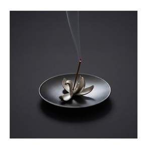 Porta Incienso Metálico en Forma de Hoja Disponible a Precio de Mayoreo - Product Image 5