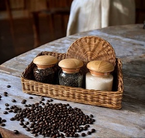 Panier de rangement en rotin fait main, unique et élégant, rectangulaire, pour cuisine, avec couvercle et support pour pots à épices - Product Image 3