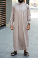 Muslimische Herren Islamische Haramain Thobe Neuer Stil Baumwolle/Polyester Mega Impex MI_10080 Großhandel Maßgeschneiderte Herren Thobe