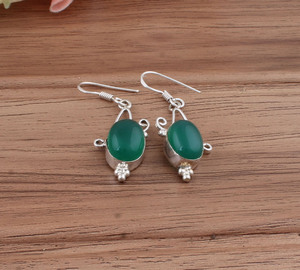 ต่างหูพลอยสีเขียวธรรมชาติ 925 เงินสเตอร์ลิงหรูหราต่างหูหยดน้ำผู้หญิงของขวัญวันครบรอบแต่งงาน - Product Image 1