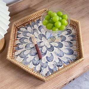 Plateau de service décoratif en rotin incrusté de nacre, forme hexagonale, qualité supérieure, artisanat, idéal pour le rangement sur table – Meilleur prix - Product Image 1