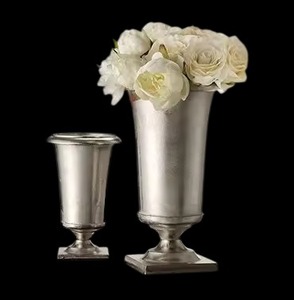 Jarrón de Metal Tradicional de Acero Inoxidable para Mesa, Jarrón de Flores Hecho a Mano para Decoración de Bodas, Juego de 2 - Product Image 1