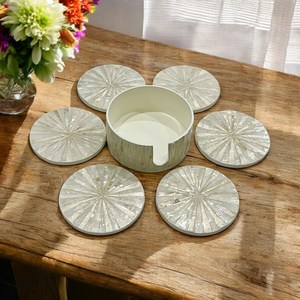 Hermoso Juego de Posavasos Clásicos de Madreperla y Concha, Resistentes al Calor, Ecológicos y de Alta Calidad - Product Image 3