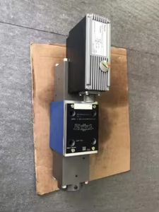 4WRSE10Q00-32/G24K0/R900558202 4WRSE10E1-80-3X/G24K0/A1V Válvulas direccionales proporcionales 4WRSE 4WRSE10 4WRSE10Q - Product Image 3