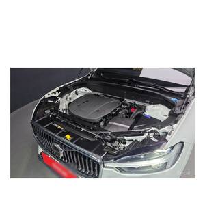 Volvo XC60 B5 Ultimate 2023 con Volante a la Izquierda, Caja de Cambios Automática, Asientos de Cuero, Cámara Trasera - 40,339 km, Color Brillante - Product Image 6