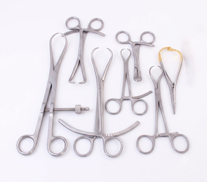 ชุดเครื่องมือผ่าตัดหู คอ จมูก 10 ชิ้น ทำจากสแตนเลสสตีล ฆ่าเชื้อได้และนำกลับมาใช้ใหม่ได้ - Product Image 1