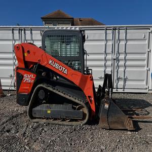 Cargadora Compacta de Orugas Kubota SVL65 de 5 Toneladas y 74hp, Calidad Premium, Uso Pesado, Entrega Rápida, Lista para Jardinería y Agricultura - Product Image 5