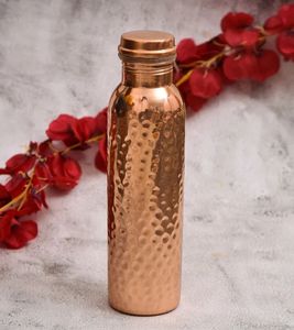 Bouteille en cuivre pour cadeaux d'entreprise, destinée aux clients premium, vente en gros, export et personnalisation de marque privée. - Product Image 1