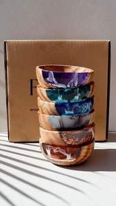 Tazón Decorativo de Resina Epoxi y Madera con Bordes Hechos a Mano, Diseño de Resina Brillante, Libre de BPA, Ligero - Product Image 2