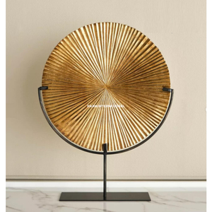 Estatua Dorada de Sol Radiante de Estilo Moderno de Mediados de Siglo, Arte Contemporáneo, Decoración Hecha a Mano en Aluminio, Escultura de Alta Gama para Mesa - Product Image 2