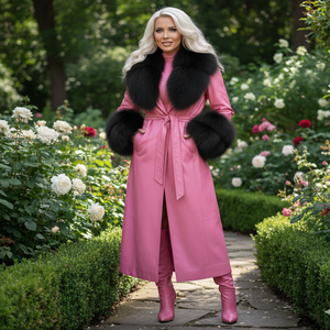 Manteau long en cuir véritable pour femme avec ceinture, doublure en soie et fourrure de renard noir – Vente en gros, sur mesure - Product Image 1