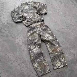Conjunto Deportivo de Camuflaje para Mujer, Cuello Redondo, Corte Holgado, Pantalones Largos con Bolsillos Laterales, Cintura Elástica, Diseño Selva - Product Image 1