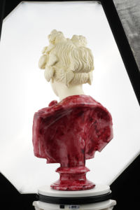 Nouveau Design 55cm Statue en Résine Blanche Melpomène Muse Couleur Personnalisée Ange Sculpture Art Déco Résine Artisanat Blanc But Décoratif - Product Image 6