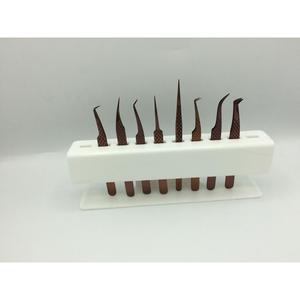 Pinces à cils professionnelles de précision en acier inoxydable avec pointe dentelée pour les artistes en extensions de cils et les experts en beauté - Product Image 1