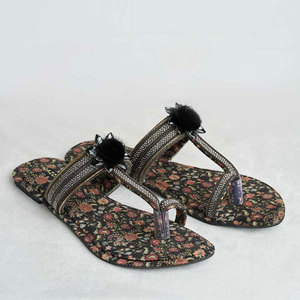 Suela de cuero genuino antideslizante, ligera y cómoda, forro de terciopelo, estilo Kolhapuri para uso diario. - Product Image 1