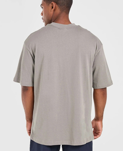 เสื้อยืดคอกลมแขนสั้นทรงปกติสำหรับผู้ชาย รุ่น High Performance 2026 สีดำล้วน ผ้าฝ้าย 100% น้ำหนัก 220 กรัม แบบถักย้อมสีพื้น สวมใส่สบาย - Product Image 2
