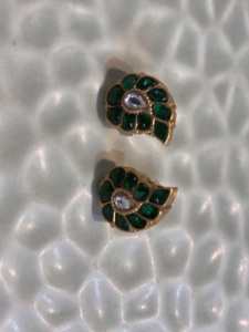 Pendientes de Flor Vintage con Baño de Oro de 22k y Esmalte Verde, Joyería Redonda para Uso Diario de Mujer, Regalo de Lujo - Product Image 4