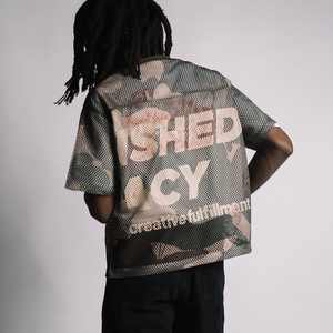 Camiseta de Algodón 100% de Punto Grueso con Estampado Digital Personalizado para Hombre, de Alta Calidad y a la Moda - Product Image 1