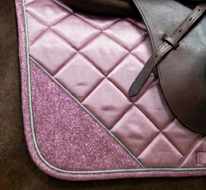 GP/Jumping HMGLOBAL HMG-SP-6071 Almohadilla de Silla de Montar Clásica, Duradera y Cómoda, Hecha de Tela Satinada con Parche Brillante y Malla de Espuma de 18mm - Product Image 3