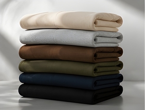 Sudadera con Capucha de Polialgodón de 280 GSM Inspirada en el Lujo Urbano, Ofrece Calidez Premium, Diseño Moderno y Rendimiento Duradero - Product Image 2