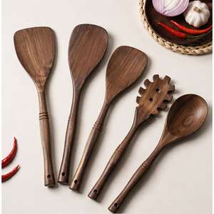 Juego de 4 Cucharas de Cocina de Madera Natural Hechas a Mano, Duraderas y Ecológicas, con Orificio para Colgar, al Mejor Precio - Product Image 4
