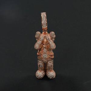 Pendentifs et breloques personnalisés en moissanite VVS style dessin animé, bijoux de luxe en or sertis de diamants, certifiés IGI, pour hommes - Product Image 5