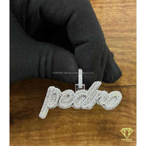 Colgante con Placa con Nombre Pedro, Hecho a Mano, en Plata de Ley 925 con Brillo de Diamante Cultivado en Laboratorio VVS - Product Image 6