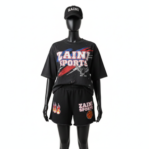 Conjunto de camiseta y pantalones cortos para mujer, tela de jersey de algodón premium de 180 gsm, suave, negro, con logo personalizado impreso en serigrafía. Conjuntos para mujer. - Product Image 1