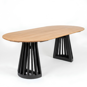 Grandes tables rondes en teck massif, écologiques, durables, idéales pour les grands rassemblements à un prix économique - Product Image 1