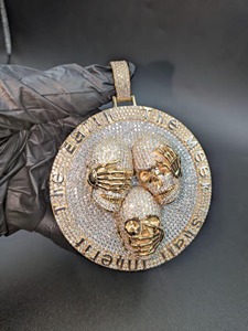 The Earth The Meek Shall Inherit Colgante de esqueleto de plata 925 con moissanita y pedrería, estilo Hiphop, joyería de dije para hombre, regalo - Product Image 1