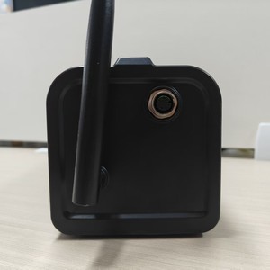 Débitmètre radar en alliage d'aluminium IP67 sans contact, surveillance 24h/24, OEM, précision 0,01 m/s pour la mesure du débit d'eau hydrologique - Product Image 3