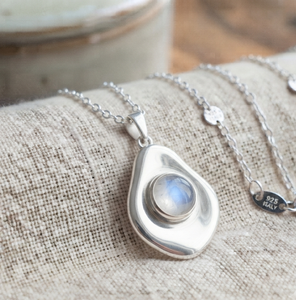 Collar con Colgante de Flor Arcoíris Blanco en Plata 925, Cadena con Dije de Lágrima, Joyería de Moda para Mujer, Regalo - Product Image 1