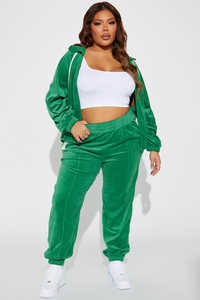 Conjunto de Chándal Personalizado con Pedrería, Pantalones Acampanados y Sudadera Oversize Estilo Urbano - Product Image 2