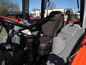 Mini Tractor Bad Boy 5055CS de 8 HP con Tracción en las 4 Ruedas y Transmisión por Engranajes, con Cargador Frontal, Color Negro, para Uso Agrícola - Product Image 6
