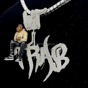 Pendentif en diamant Hiphop personnalisé personnalisé Hommes 3D assis sur un nom Pendentif en diamant 3D de grande taille avec détails en émail - Product Image 3
