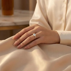 Anillo de Diamantes Redondos de Moissanita de Moda, Joyería de Lujo para Bodas para Mujer, Disponible a Precio de Fábrica - Product Image 2