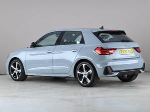 Audi A1 1.0 TFSI 25 S Line Sportback S Tronic Euro 6 5 Puertas, Usado en Excelentes Condiciones, 2022 - Product Image 2